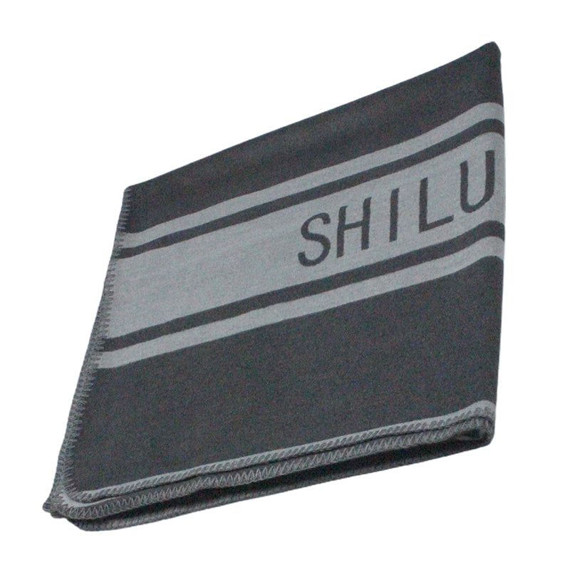 GUANZHI A Thin quilt for the living room  Stylish all-in-one air conditioning blanket