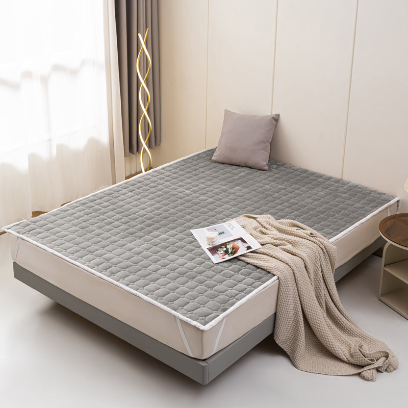 LIERDE Ultra Soft Crystal Plush Bed Pad  Non-slip wash mattress thickened to keep warm