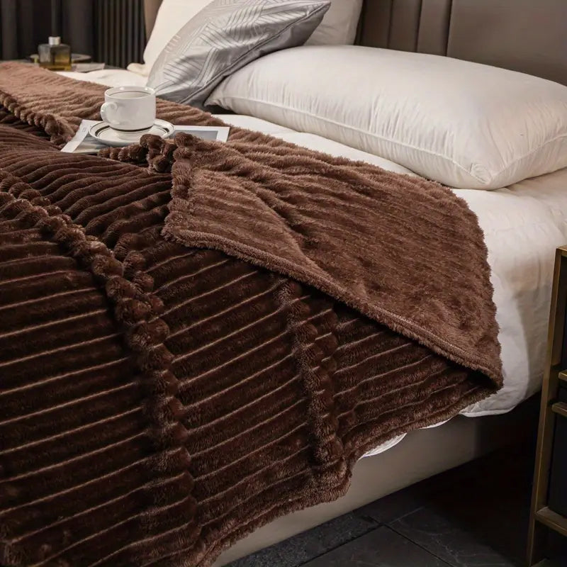 JINHUANYI Vertical Striped Faux Rabbit Blanket