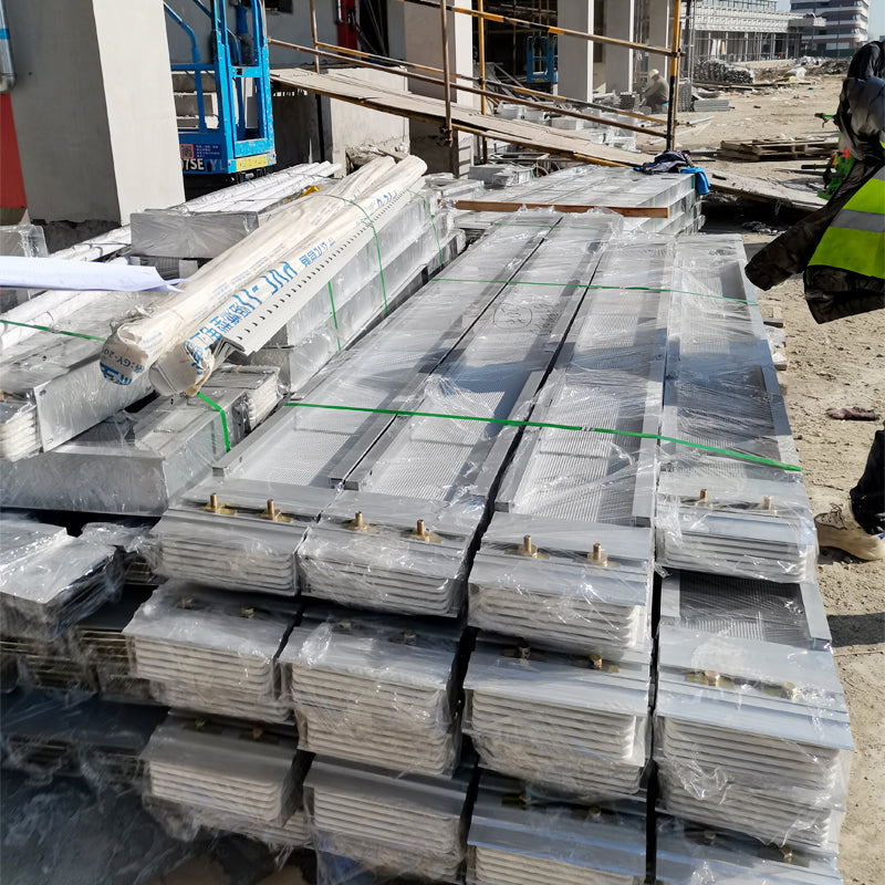 XINJIE Bus duct (Please consult customer service for specific prices)Enclosed busbar Power distribution systems Key components of modern power systems  High transmission current, easy to install and maintain