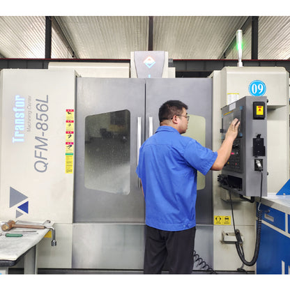 JINFENG Vertical machining (Price please consult customer service) High precision Small and medium-sized Machining center